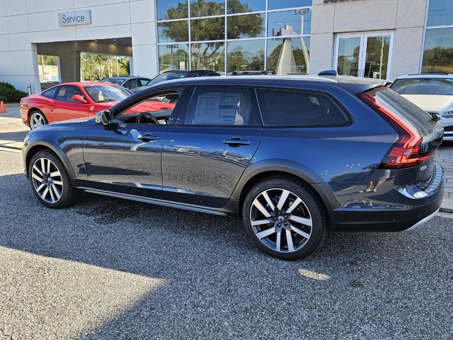 new 2025 Volvo V90 Cross Country car, priced at $68,735