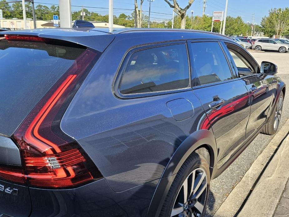 new 2025 Volvo V90 Cross Country car, priced at $68,735