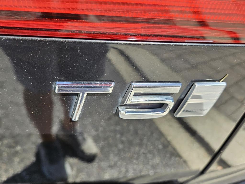 used 2019 Volvo XC60 car, priced at $20,495