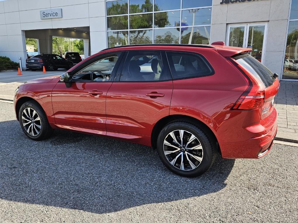 new 2025 Volvo XC60 car, priced at $49,895