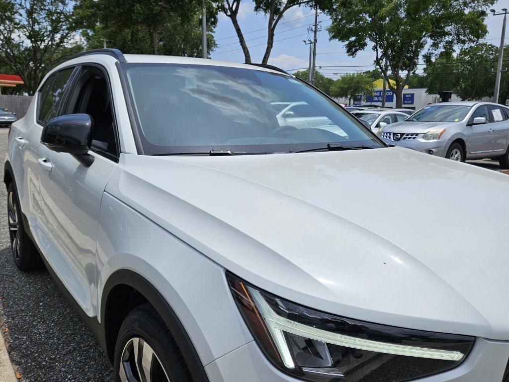 new 2025 Volvo XC40 car, priced at $48,910