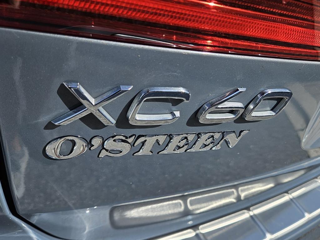 used 2023 Volvo XC60 car, priced at $38,995