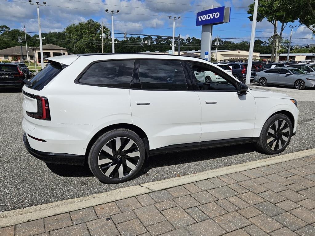 new 2025 Volvo EX90 car, priced at $86,490