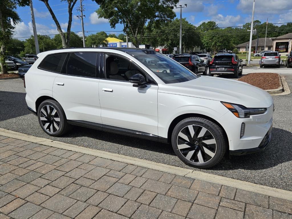 new 2025 Volvo EX90 car, priced at $86,490