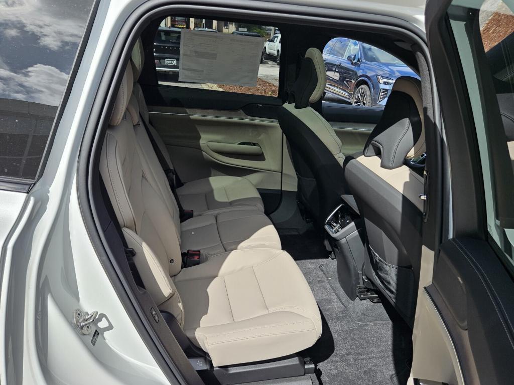 new 2025 Volvo EX90 car, priced at $86,490