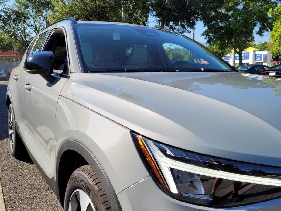 new 2024 Volvo XC40 car, priced at $43,625