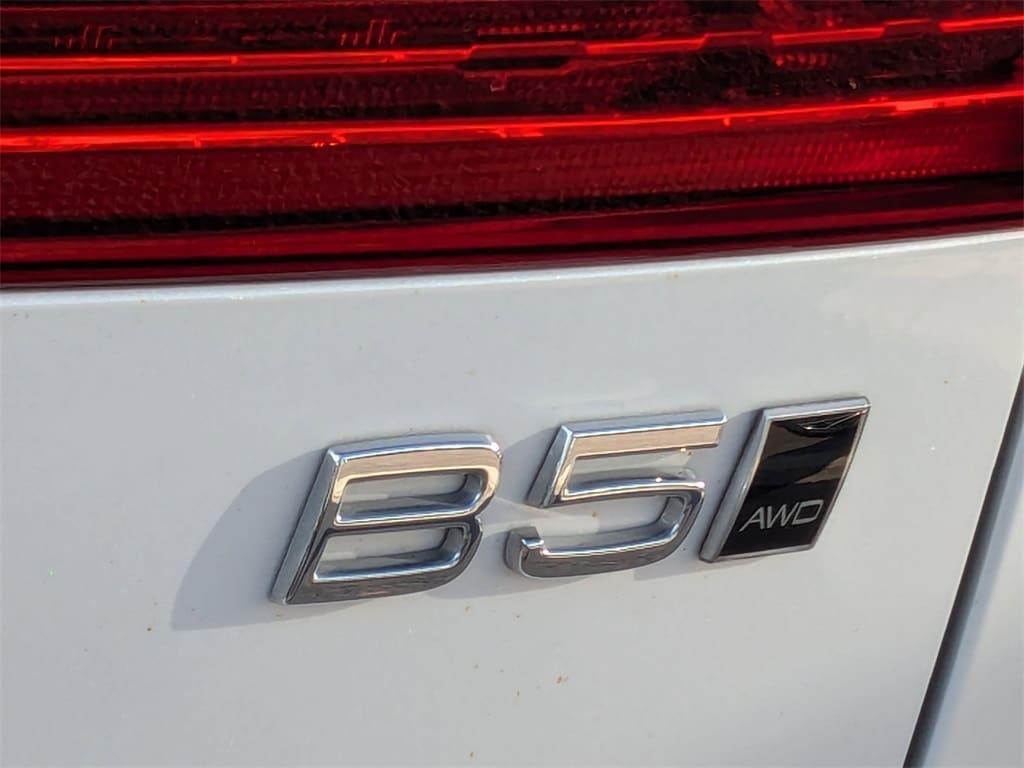 used 2024 Volvo XC60 car, priced at $33,595