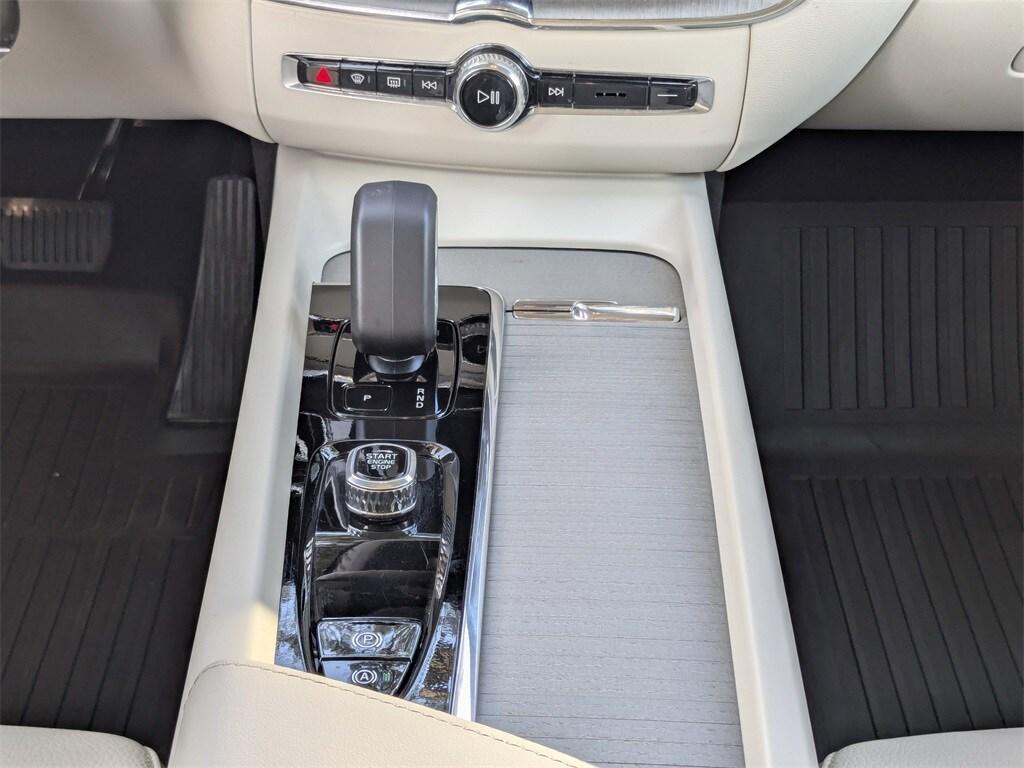 used 2024 Volvo XC60 car, priced at $33,595