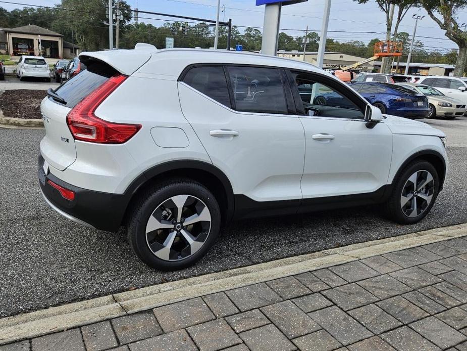 new 2025 Volvo XC40 car, priced at $48,315