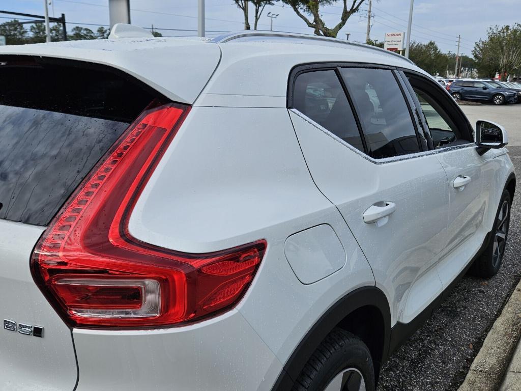 new 2025 Volvo XC40 car, priced at $48,315