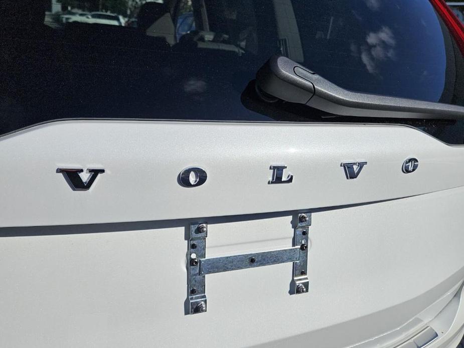 new 2025 Volvo XC90 car, priced at $75,965