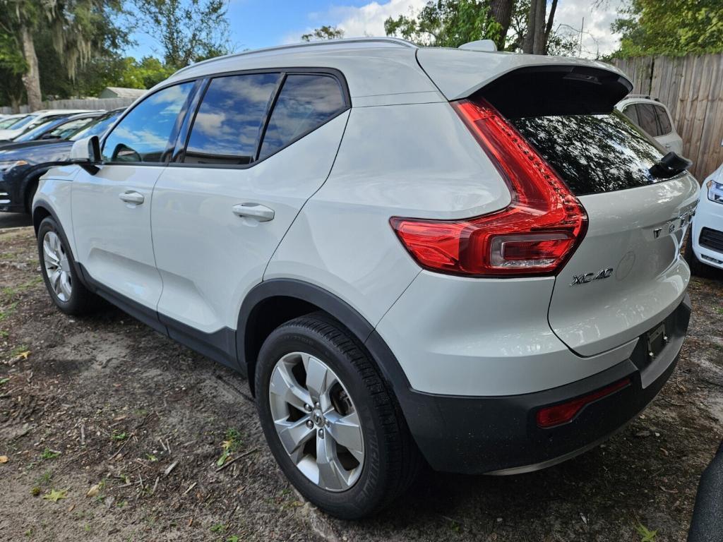 used 2020 Volvo XC40 car, priced at $21,990