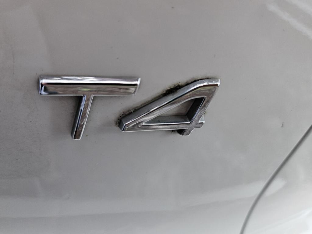 used 2020 Volvo XC40 car, priced at $21,990