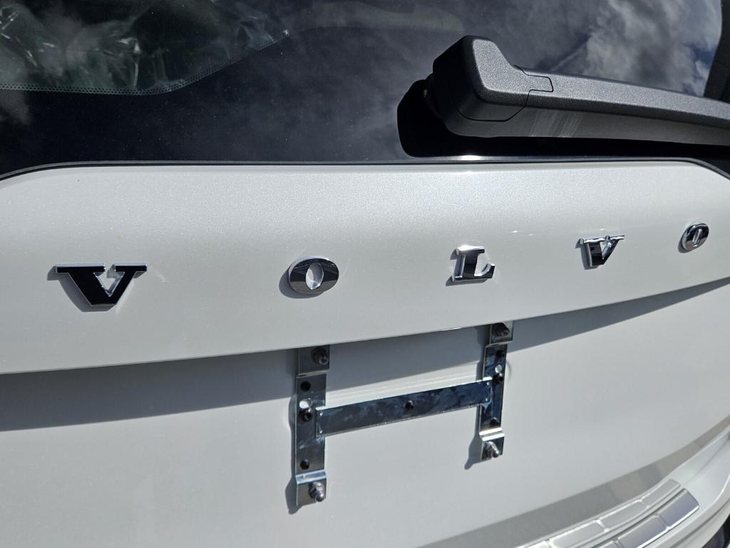 new 2026 Volvo XC90 car, priced at $75,575