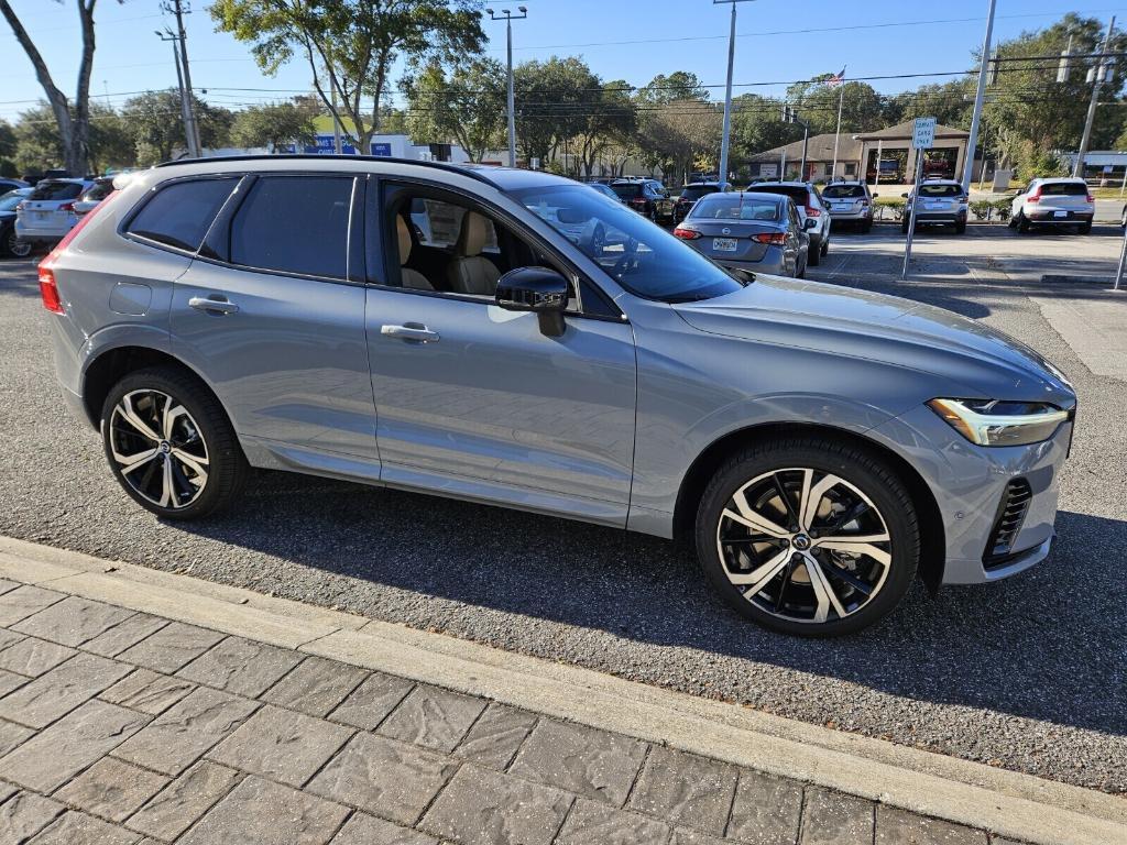 new 2025 Volvo XC60 Plug-In Hybrid car, priced at $71,725