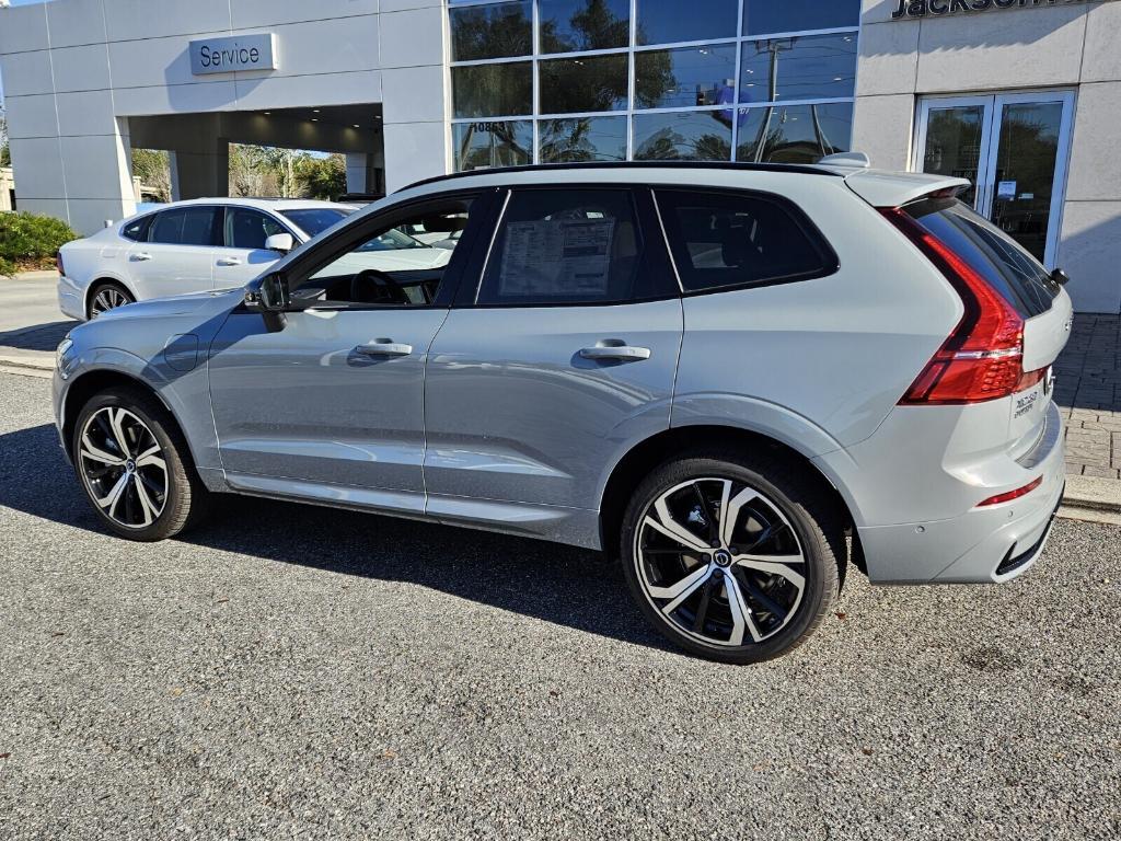 new 2025 Volvo XC60 Plug-In Hybrid car, priced at $71,725