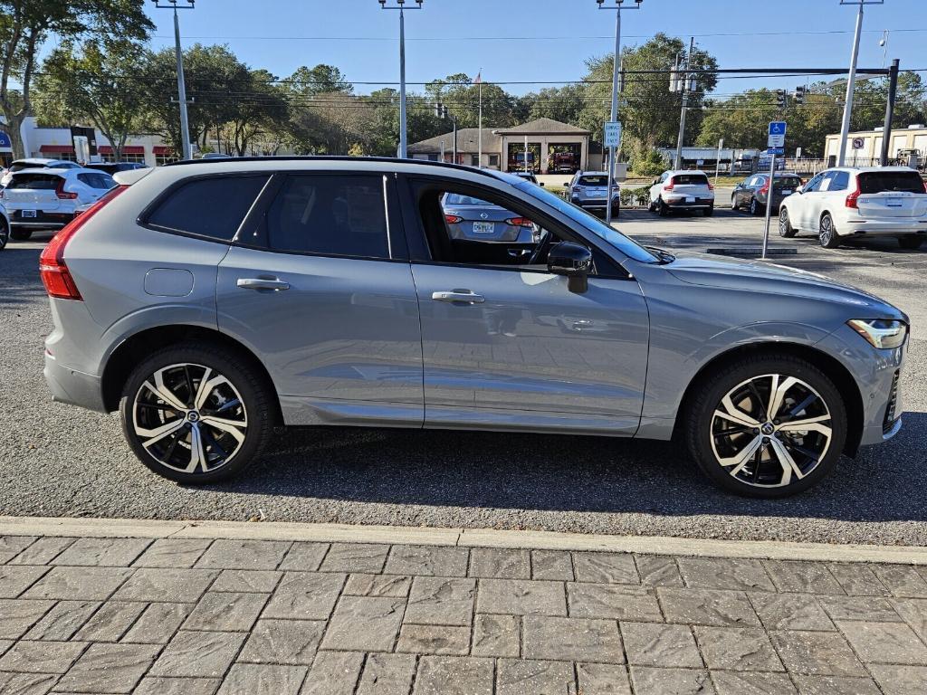 new 2025 Volvo XC60 Plug-In Hybrid car, priced at $71,725