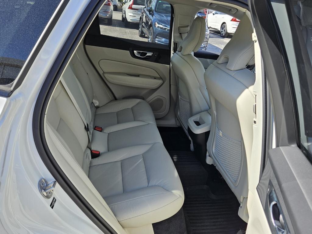 new 2025 Volvo XC60 car, priced at $54,585