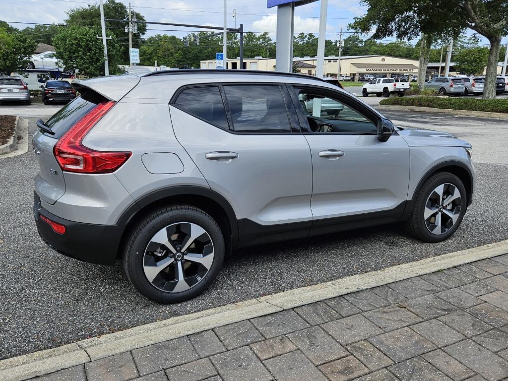 new 2025 Volvo XC40 car, priced at $47,415