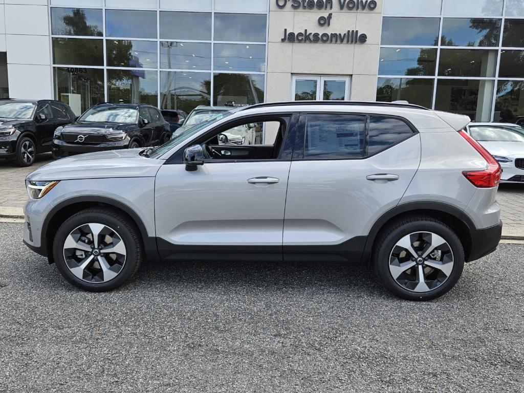 new 2025 Volvo XC40 car, priced at $47,415