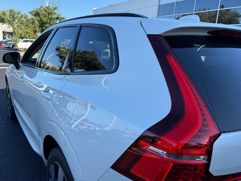 new 2025 Volvo XC60 Plug-In Hybrid car