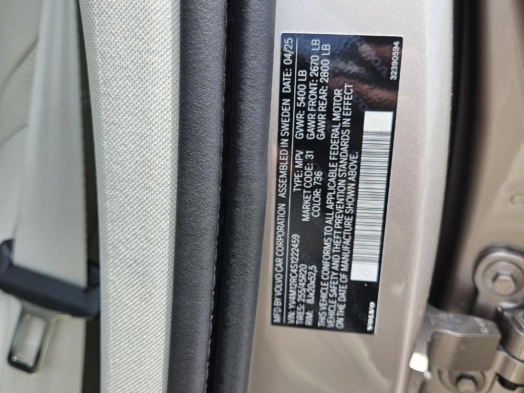 new 2025 Volvo XC60 car, priced at $55,360