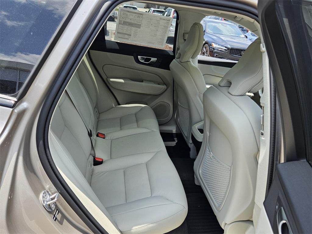 new 2025 Volvo XC60 car, priced at $55,360