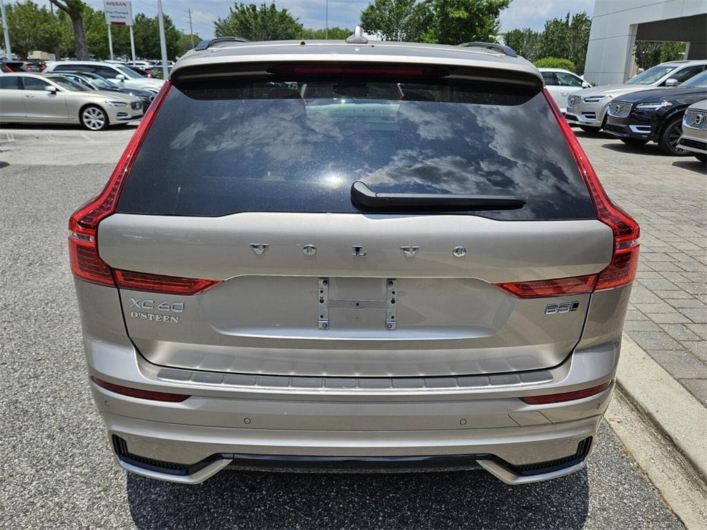 new 2025 Volvo XC60 car, priced at $55,360