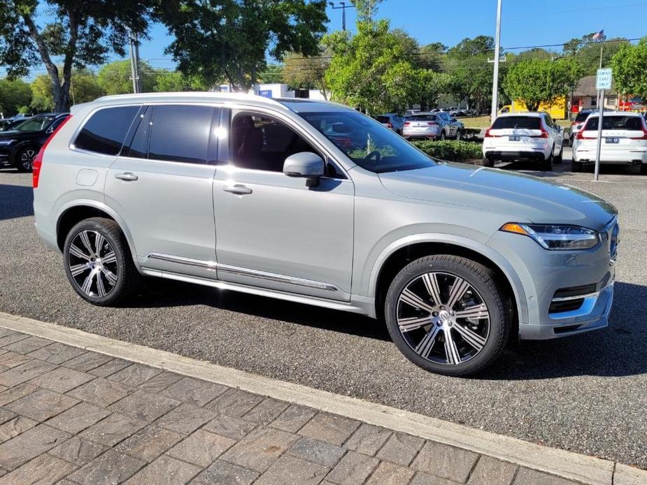 new 2024 Volvo XC90 Recharge Plug-In Hybrid car