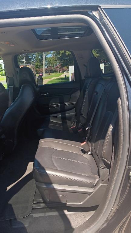 used 2014 Chevrolet Traverse car