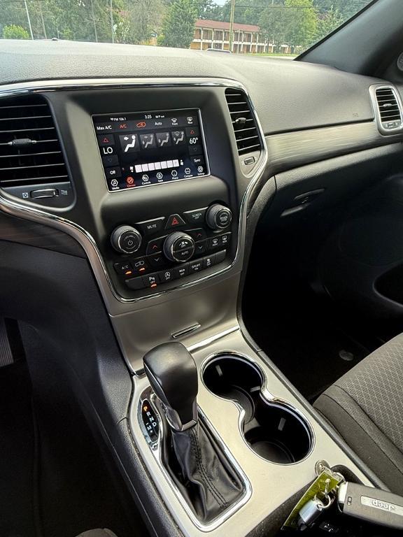used 2021 Jeep Grand Cherokee car, priced at $22,900