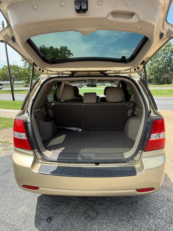 used 2009 Kia Sorento car, priced at $7,995