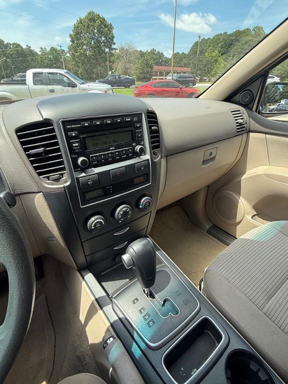 used 2009 Kia Sorento car, priced at $7,995