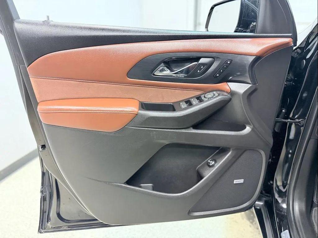 used 2018 Chevrolet Traverse car, priced at $22,988