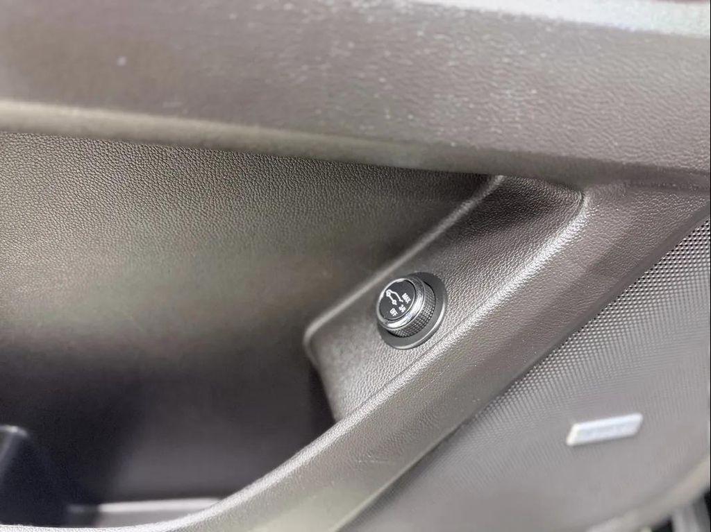 used 2018 Chevrolet Traverse car, priced at $22,988