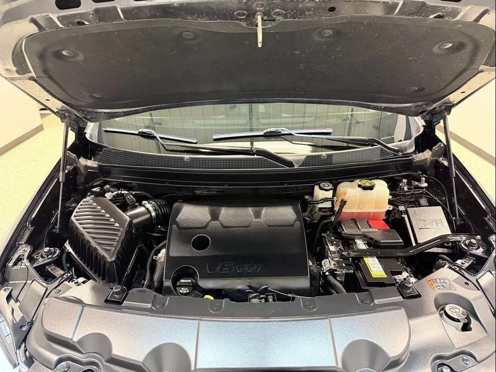 used 2018 Chevrolet Traverse car, priced at $22,988