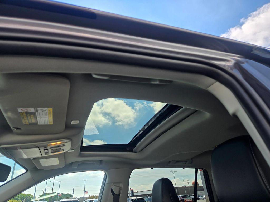 used 2024 Toyota Highlander car, priced at $47,900