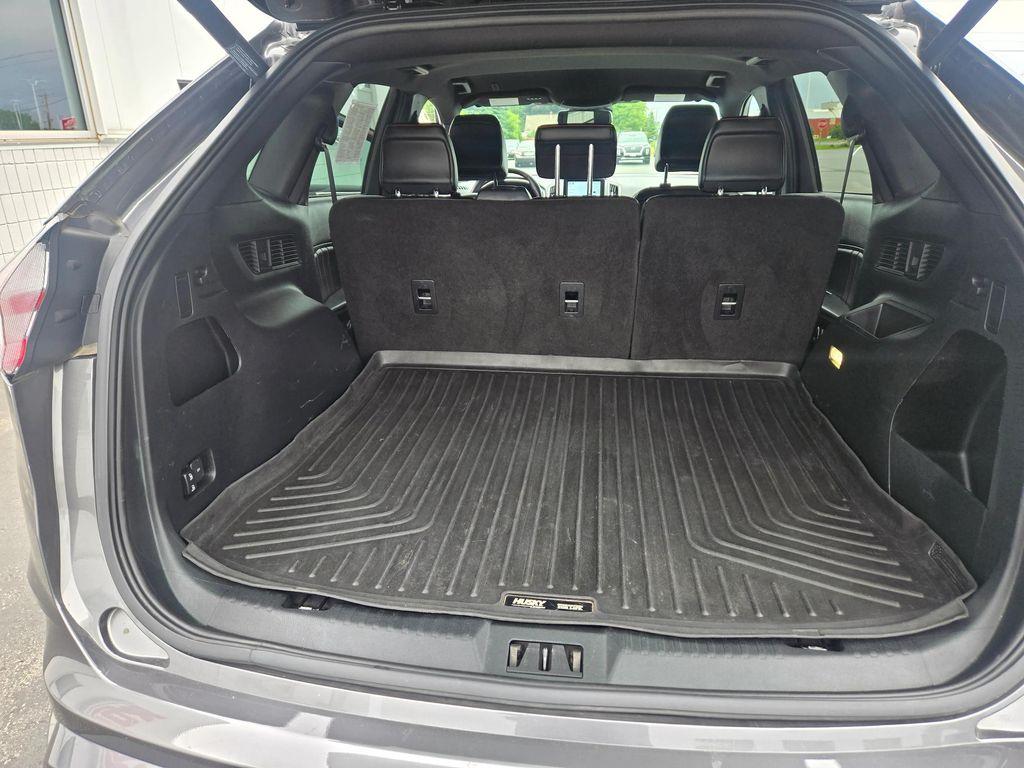 used 2021 Ford Edge car, priced at $27,222