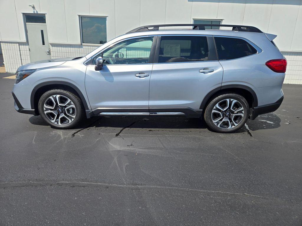 used 2023 Subaru Ascent car, priced at $30,817
