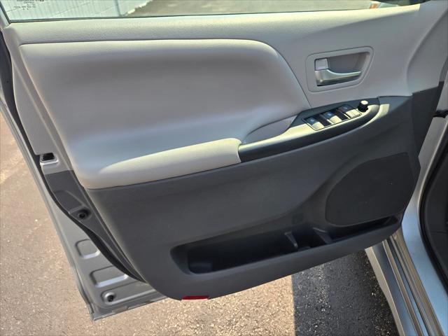used 2020 Toyota Sienna car, priced at $27,995