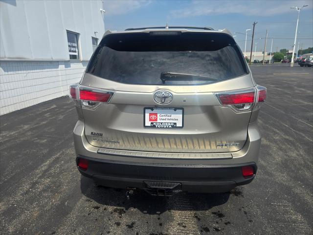 used 2015 Toyota Highlander car, priced at $20,995