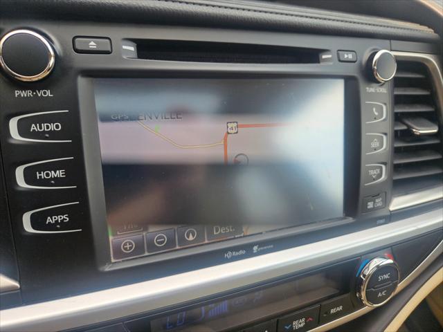 used 2015 Toyota Highlander car, priced at $20,995