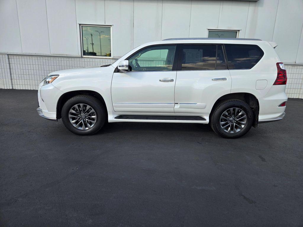 used 2019 Lexus GX 460 car, priced at $27,754