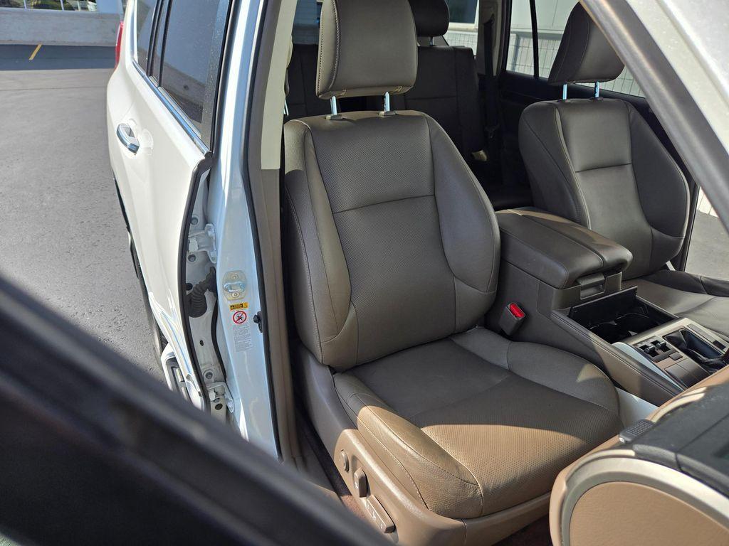 used 2019 Lexus GX 460 car, priced at $27,754