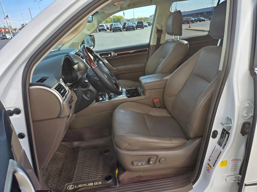 used 2019 Lexus GX 460 car, priced at $27,754