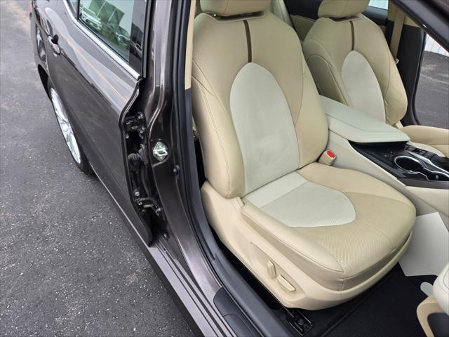 used 2020 Toyota Camry Hybrid car, priced at $25,900