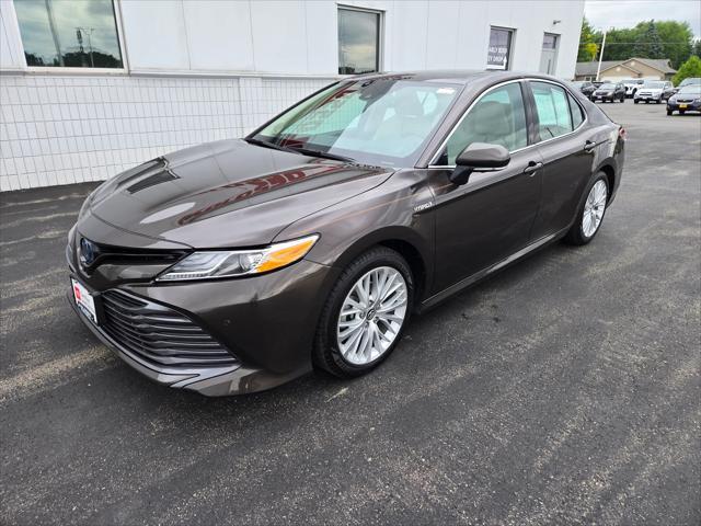 used 2020 Toyota Camry Hybrid car, priced at $25,900