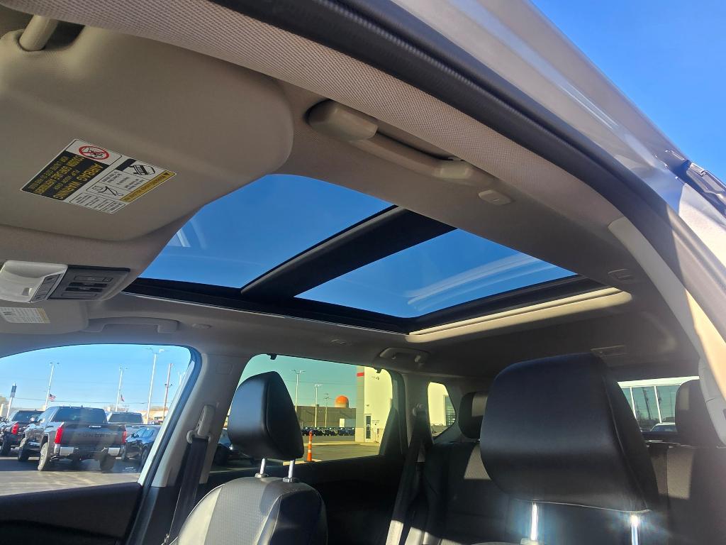 used 2023 Nissan Rogue car, priced at $27,558