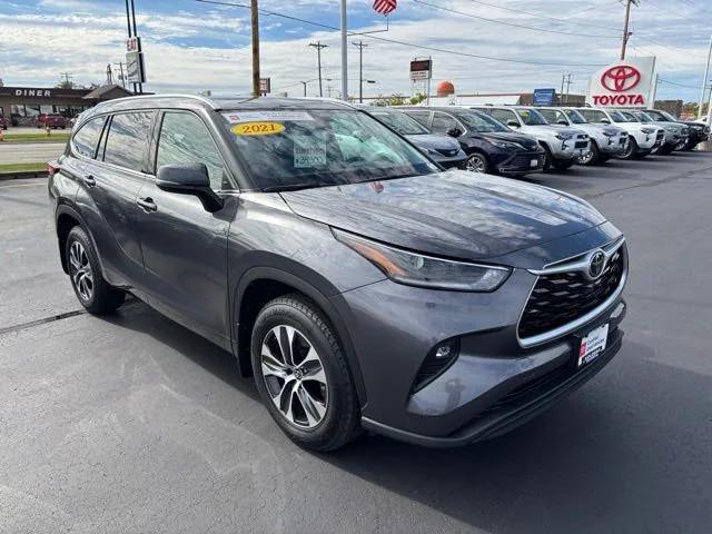 used 2021 Toyota Highlander car, priced at $37,929