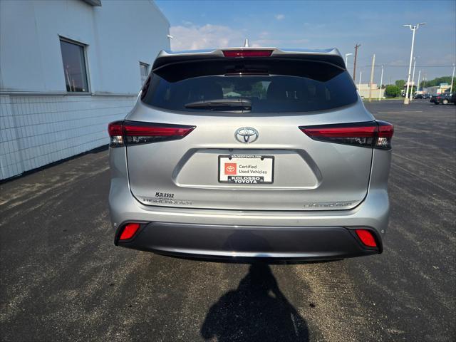 used 2023 Toyota Highlander car, priced at $48,700